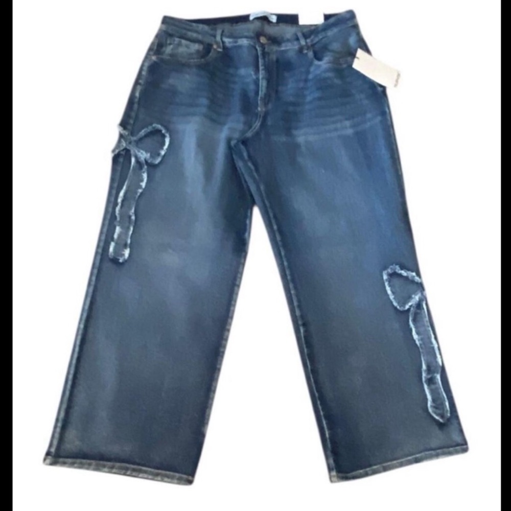 Telepatia High Rise Wide Leg Distressed Bow Detail Jeans Women’s Size 18W